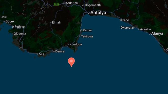 ege-ve-marmaranin-ardindan-bir-deprem-de-akdenizde-antalya-38-ile-sallandi-XFYl5nXF.jpg
